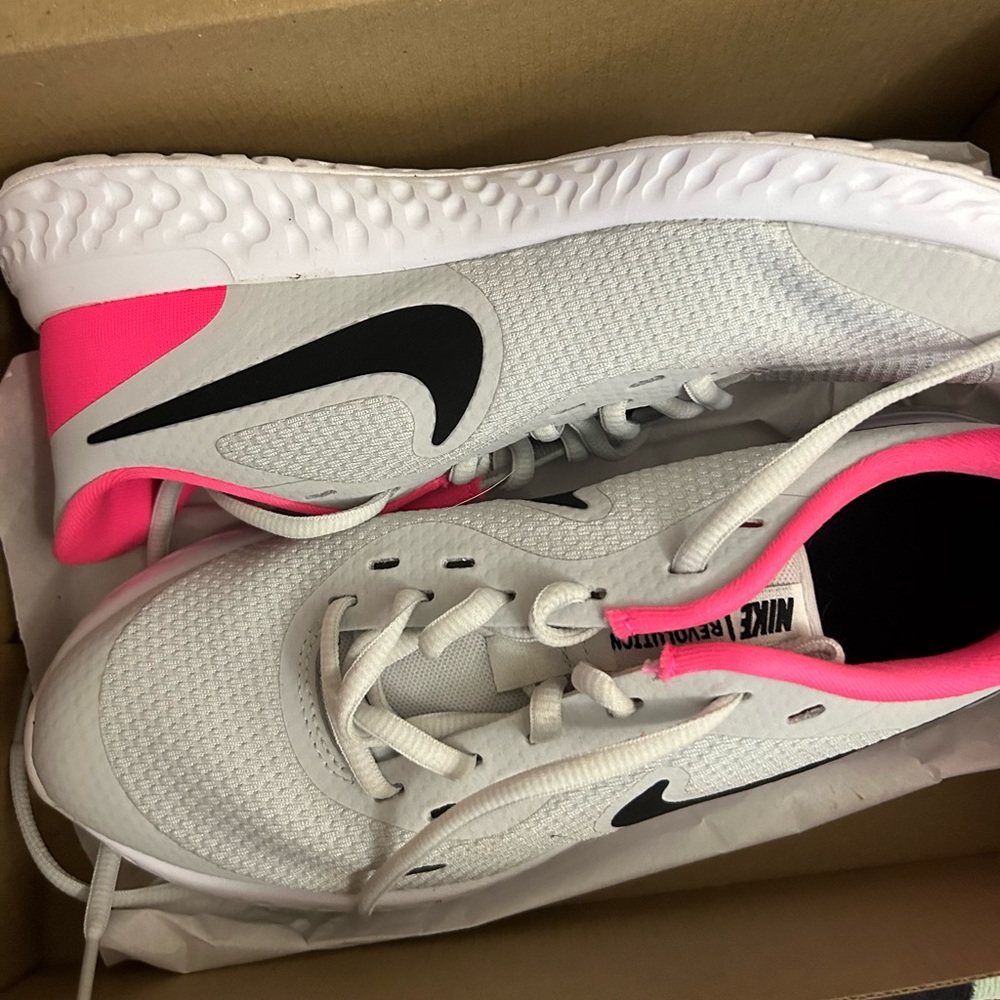 Women’s Nikes